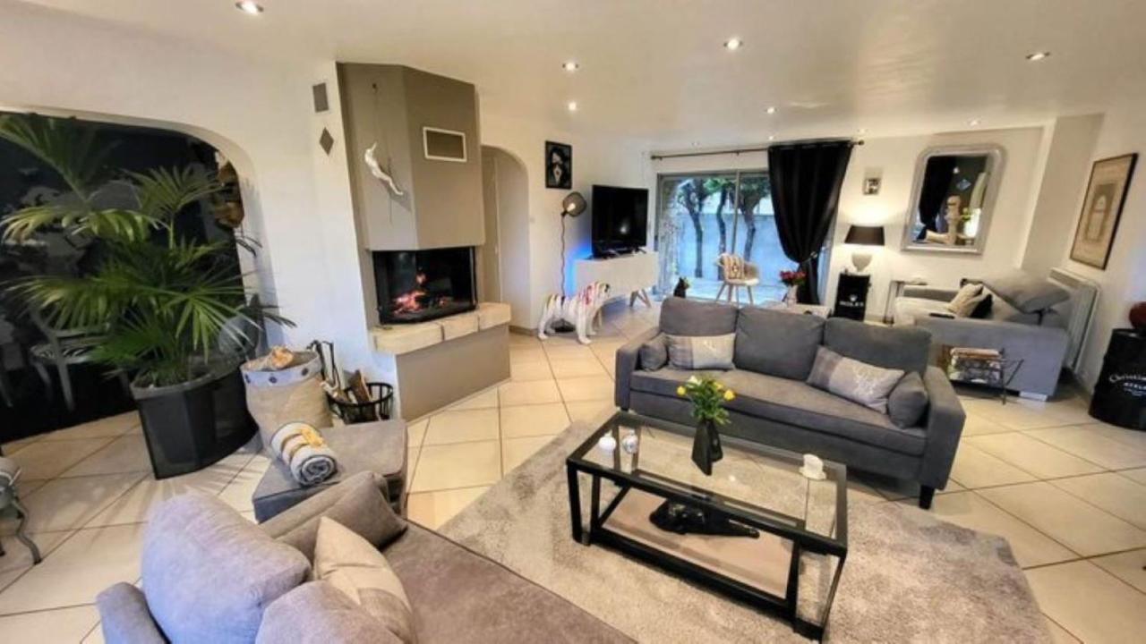 Villa Raffaella Les Albres Экстерьер фото